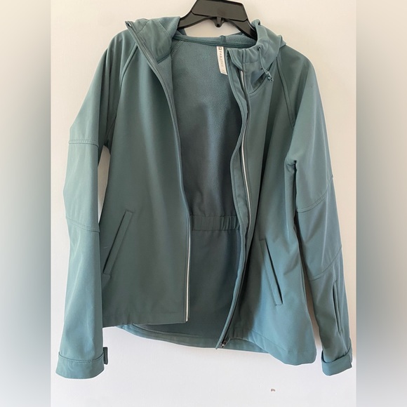 Fabletics Salma Water Resistant Jacket - Picture 1 of 6